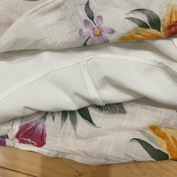 beautiful floral dress in size xs - Picture 2 of 2